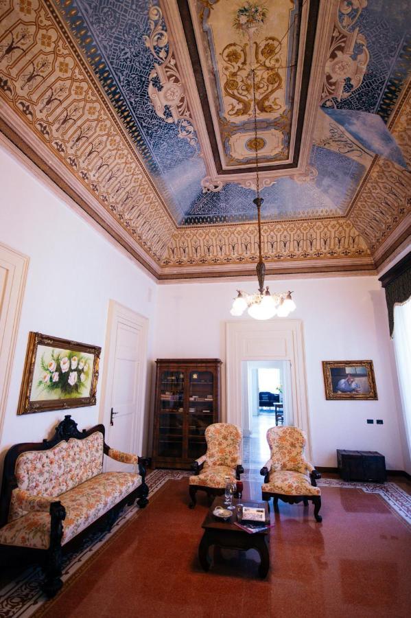 Palazzo Scarciglia Hotell Minervino di Lecce Exteriör bild