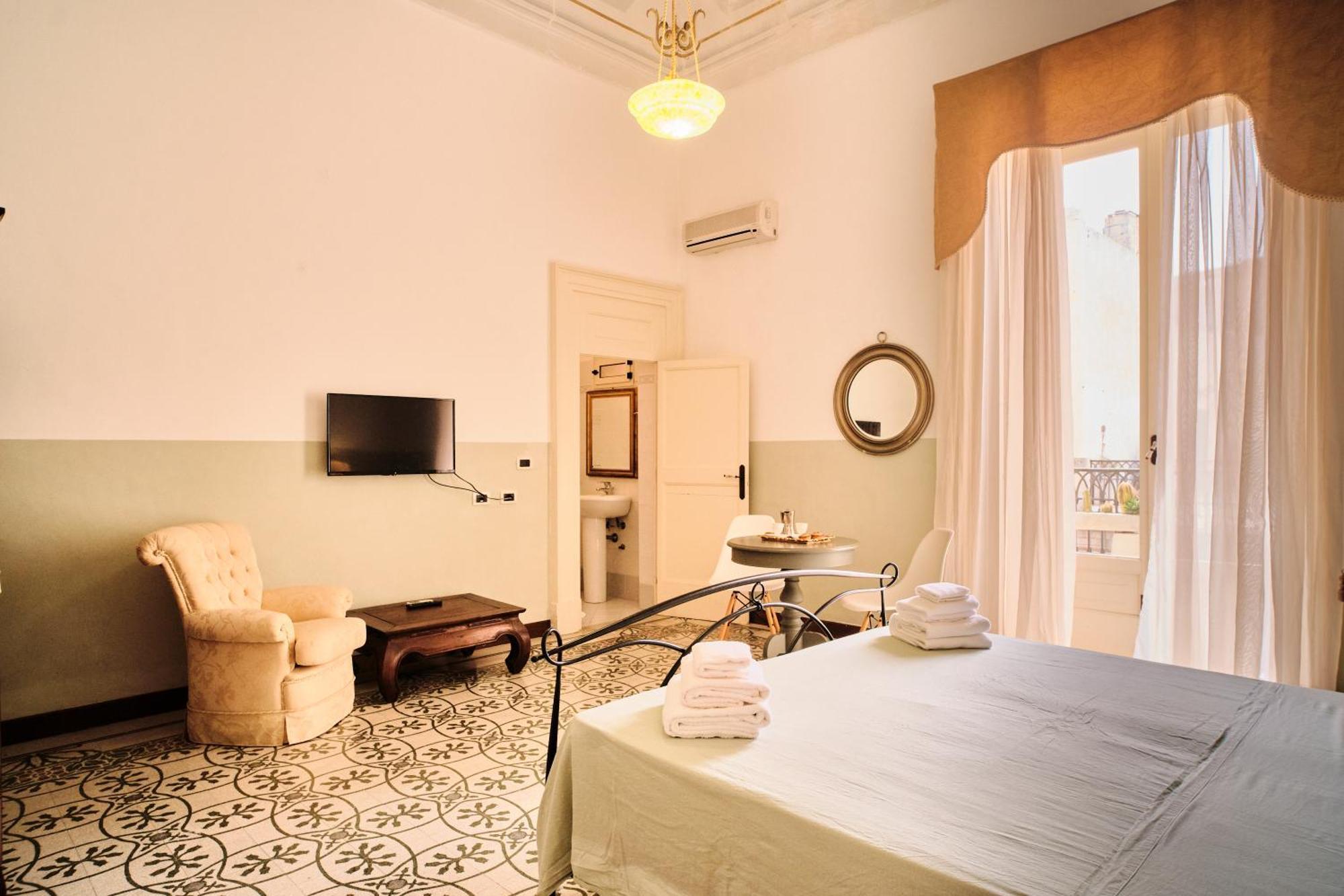 Palazzo Scarciglia Hotell Minervino di Lecce Exteriör bild